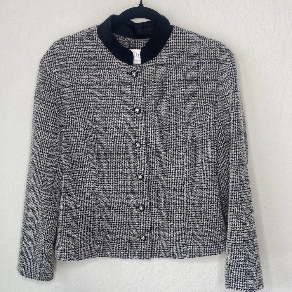 Vintage Classic Lady Jacket Black & White Tweed Jacket with Standing Collar
